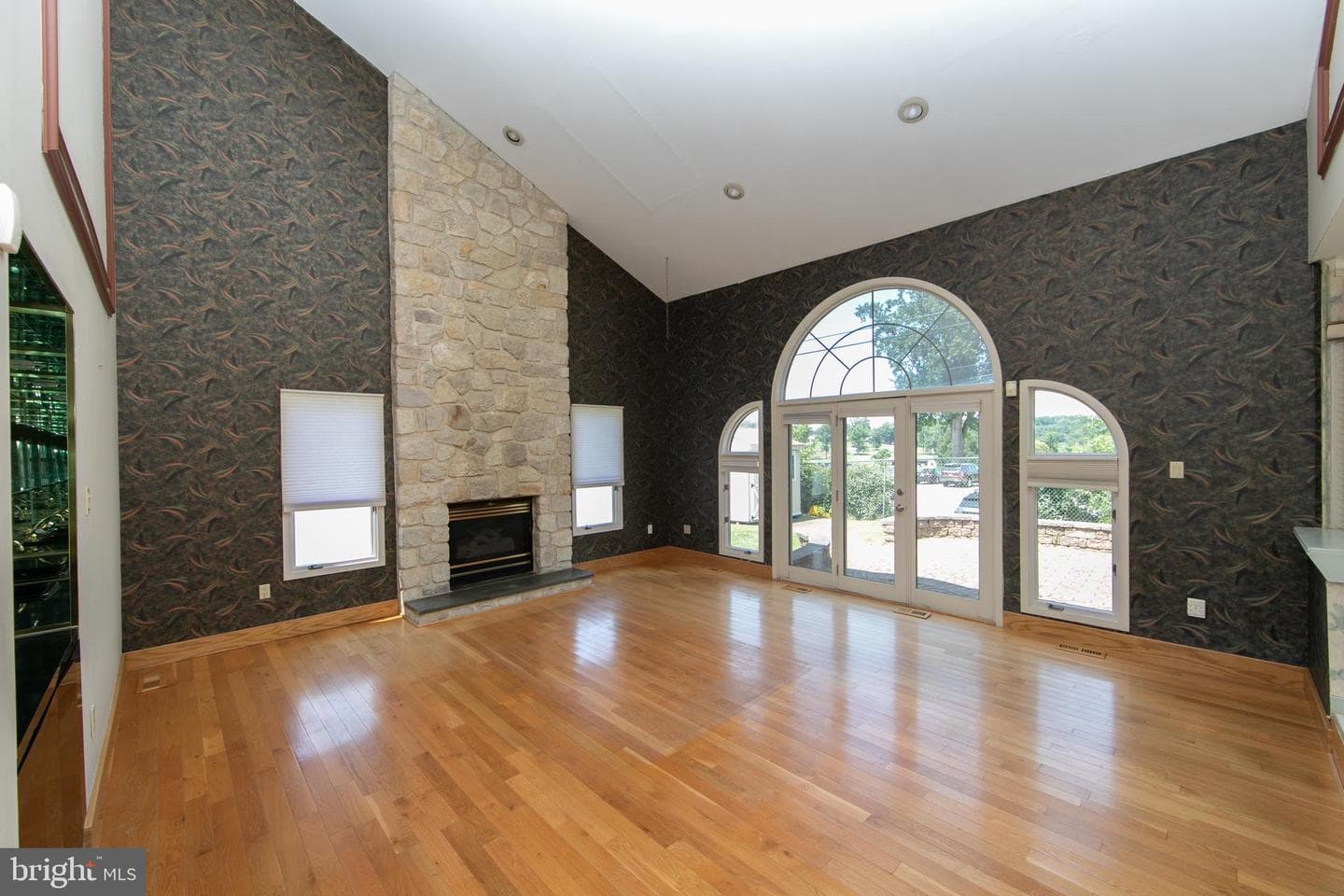 342 Northcroft Road photo 16