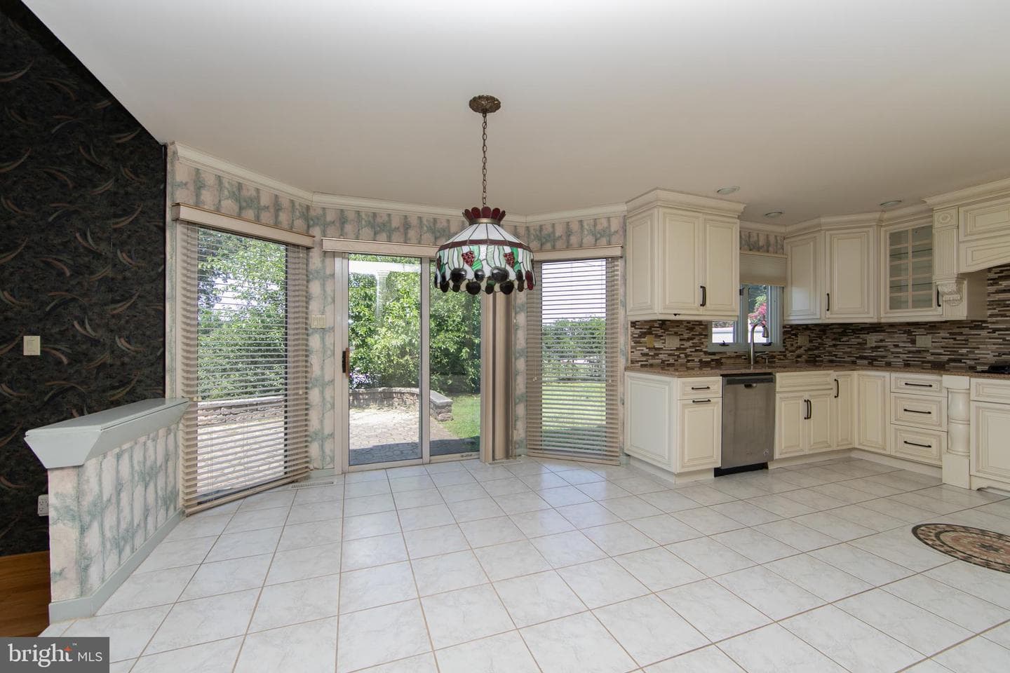 342 Northcroft Road photo 21