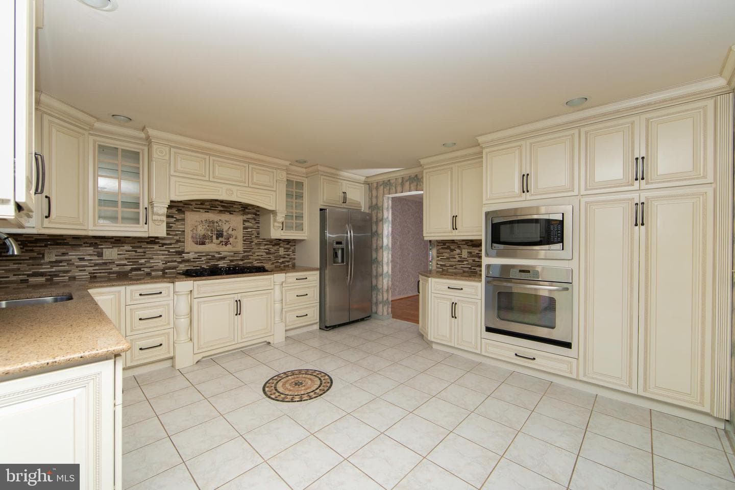 342 Northcroft Road photo 22