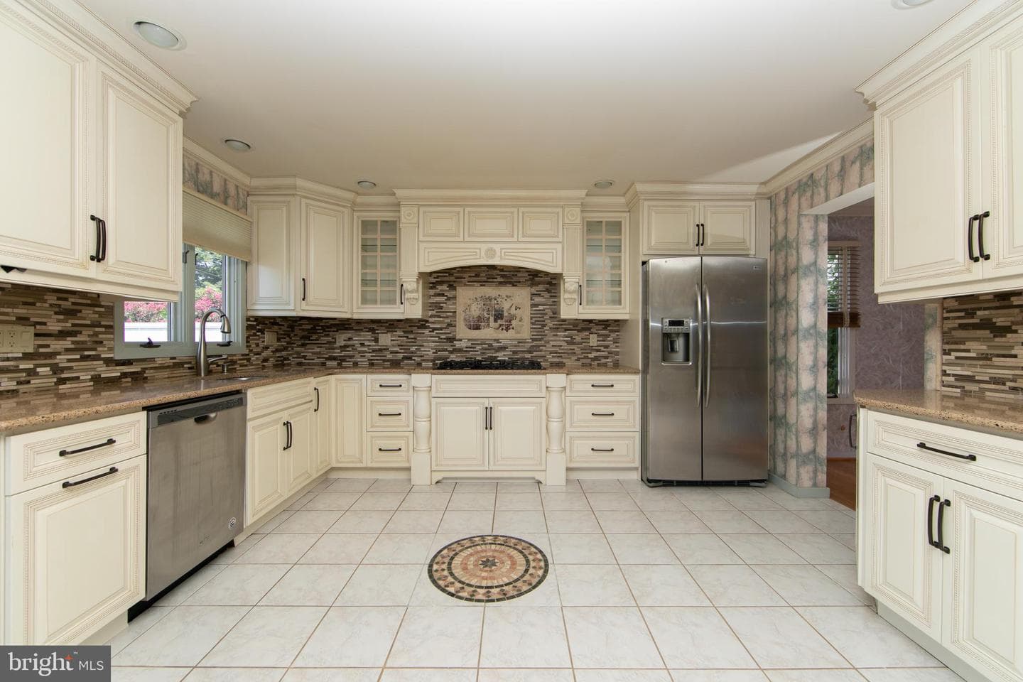 342 Northcroft Road photo 24