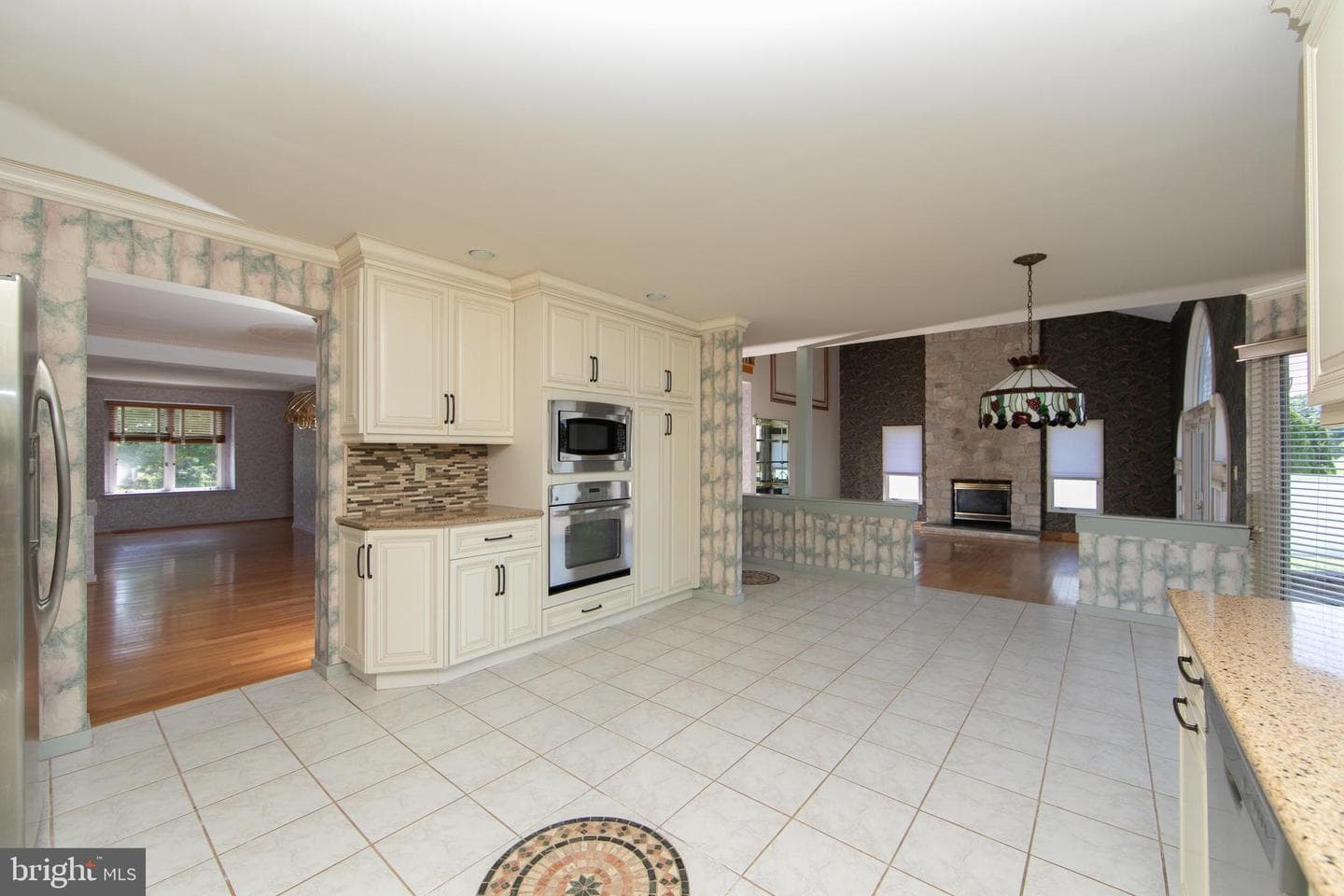 342 Northcroft Road photo 25
