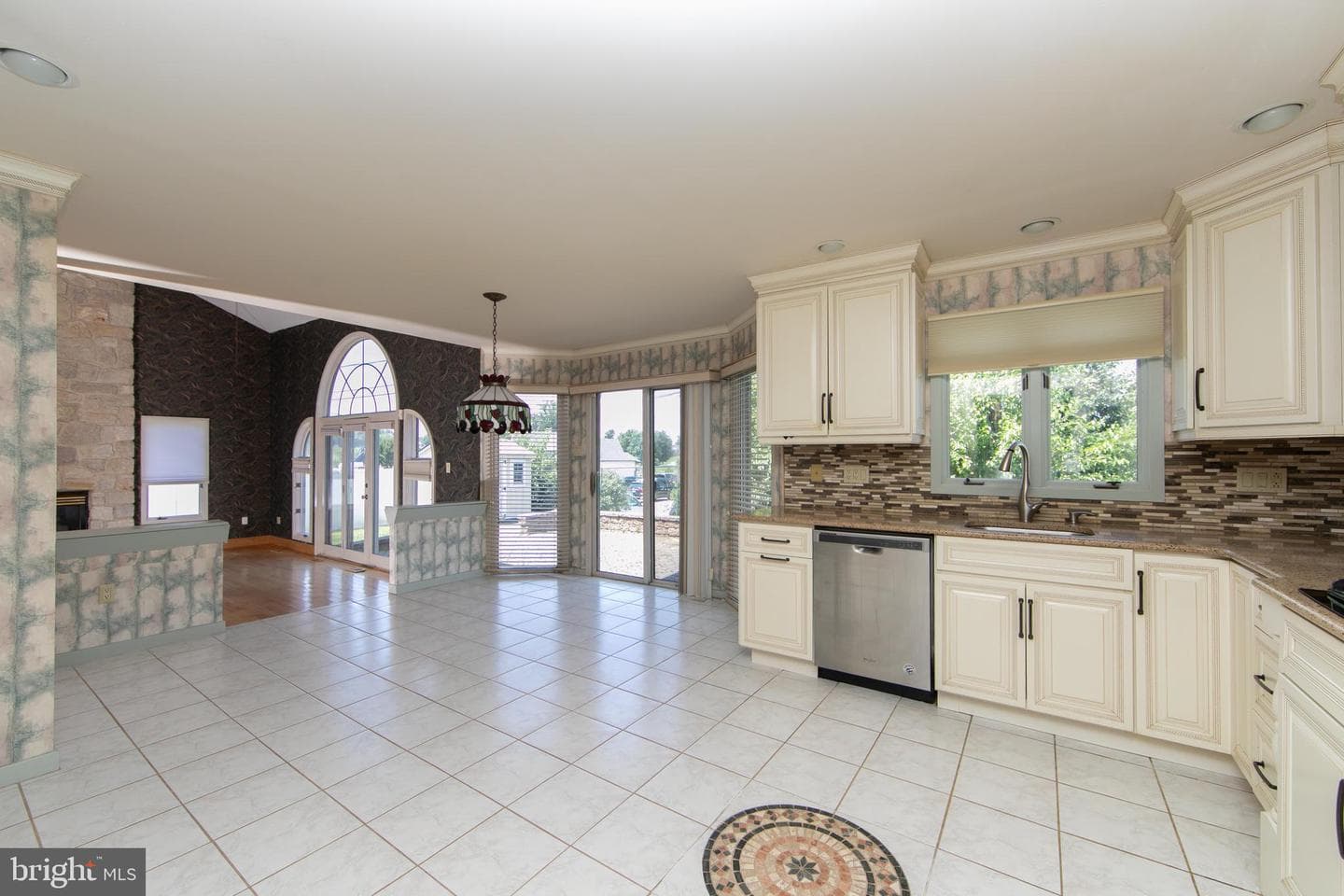 342 Northcroft Road photo 26