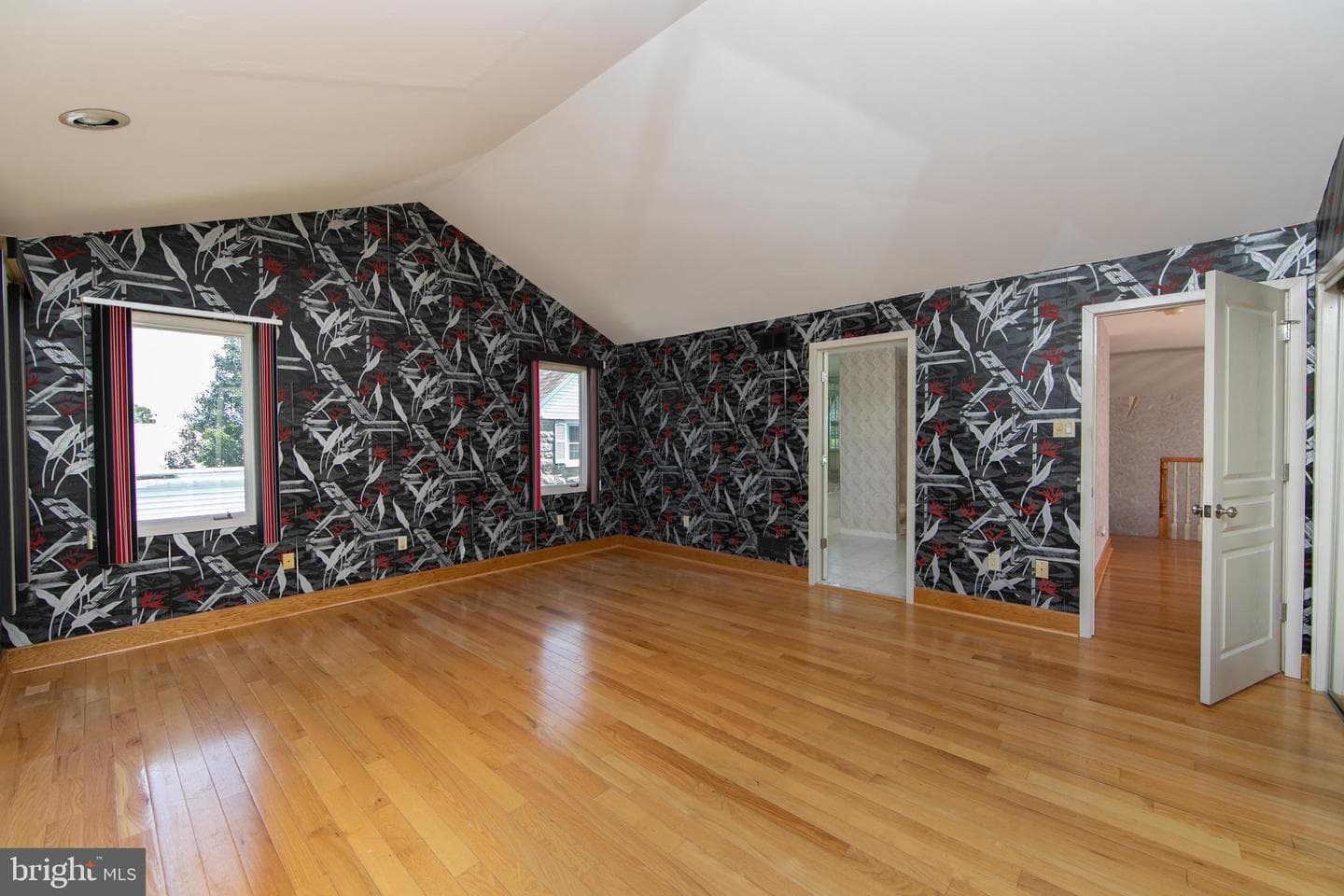 342 Northcroft Road photo 37