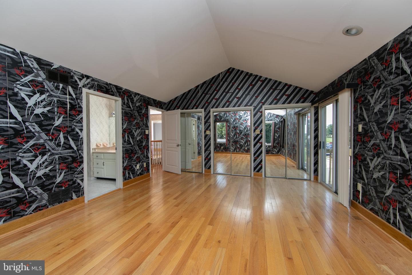 342 Northcroft Road photo 38