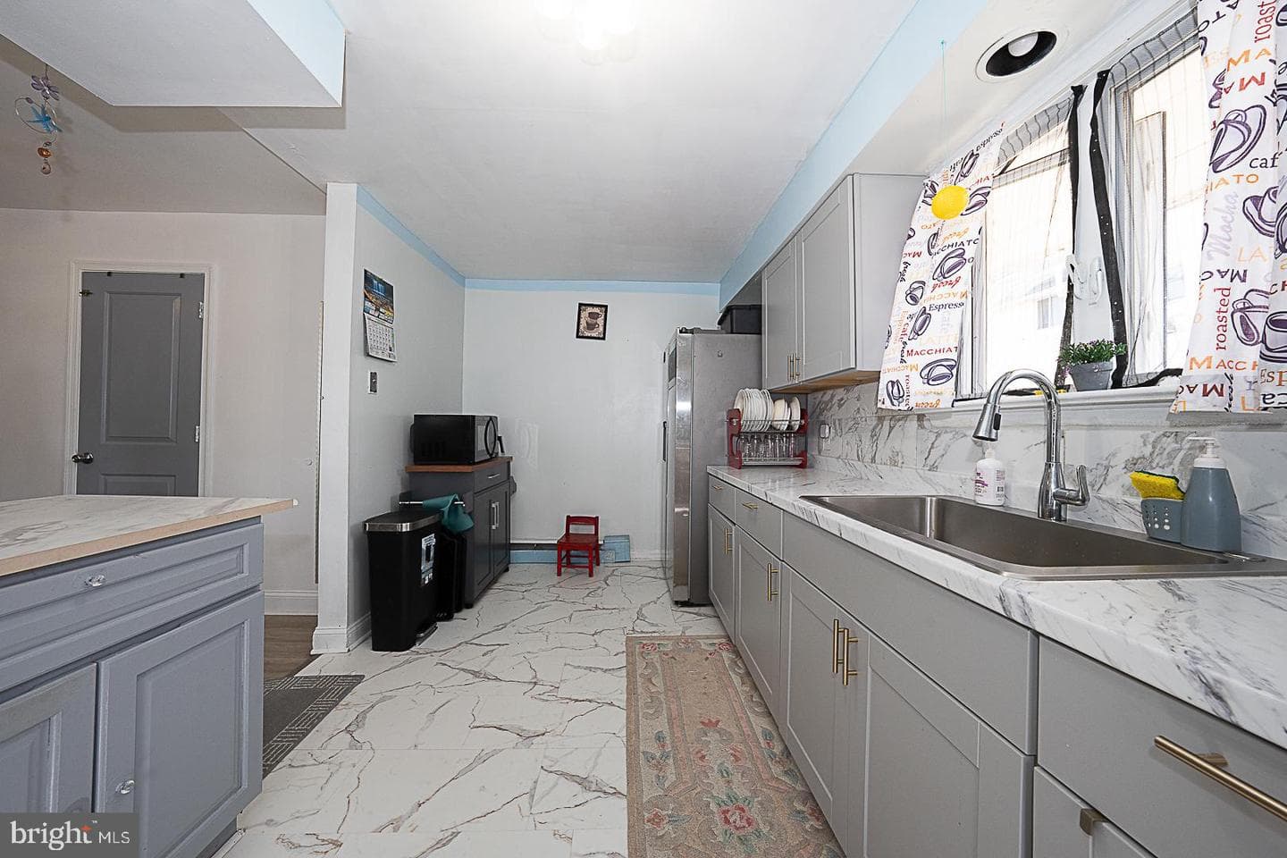 188 E Essex Avenue photo 22