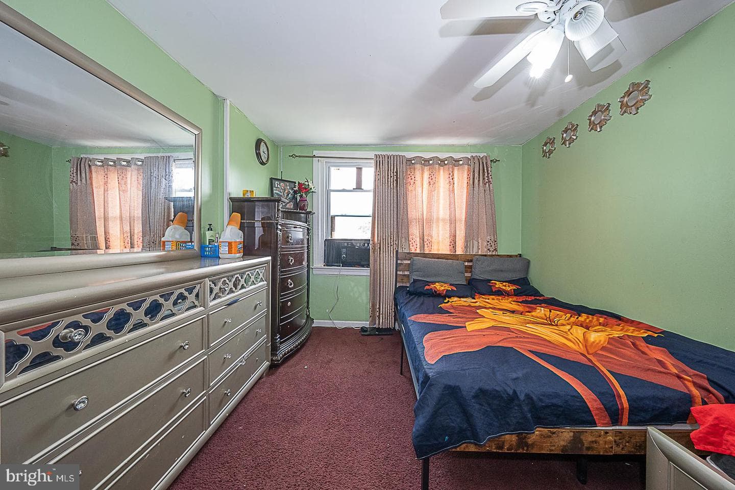 188 E Essex Avenue photo 40