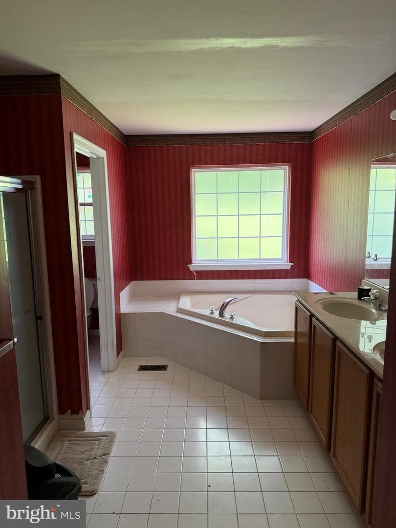 705 Carriage Circle photo 14