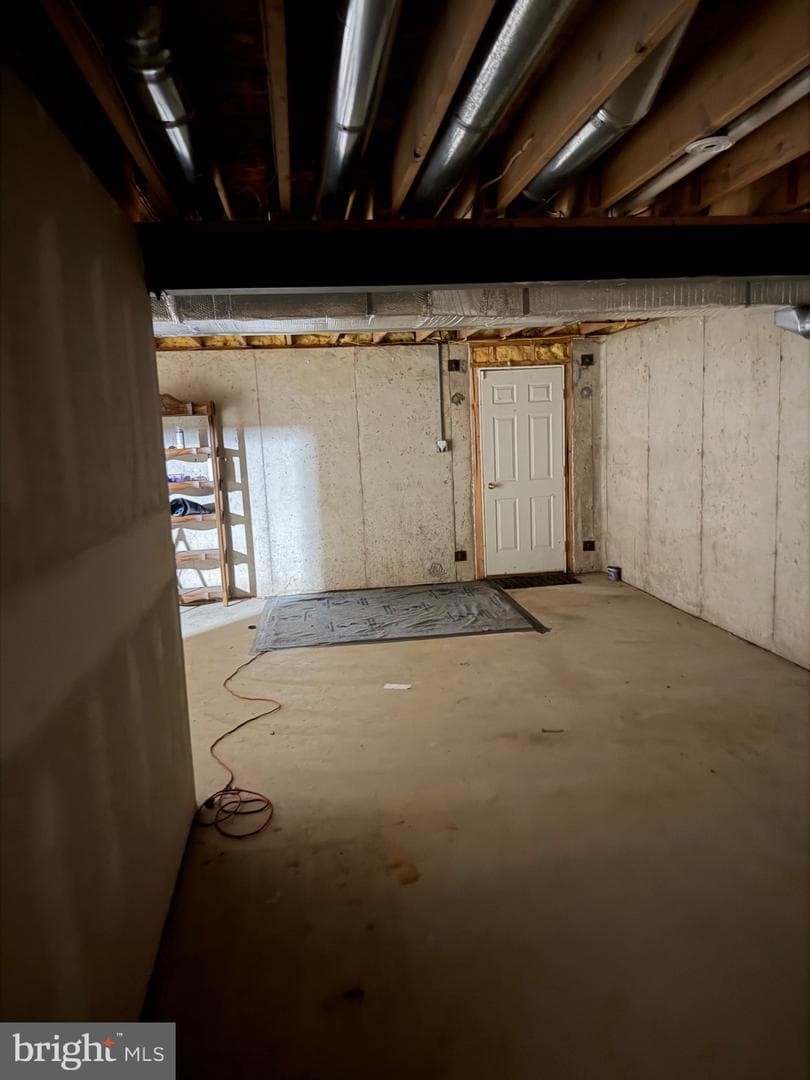 705 Carriage Circle photo 20