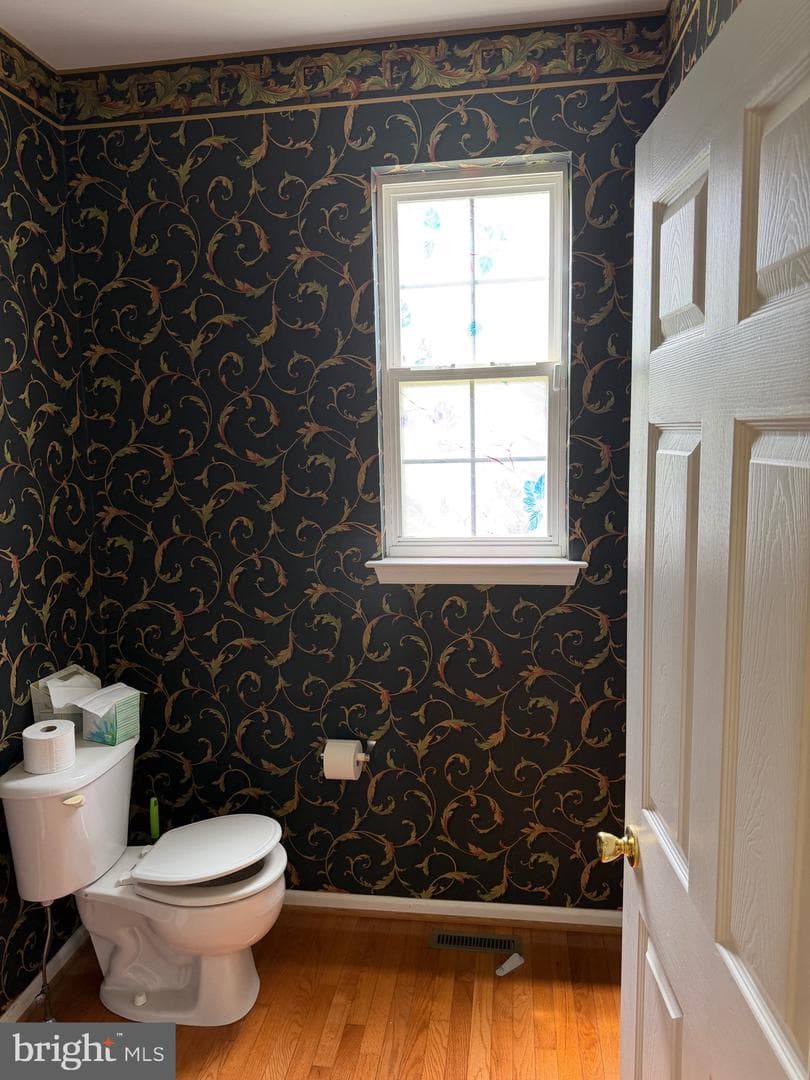 705 Carriage Circle photo 4