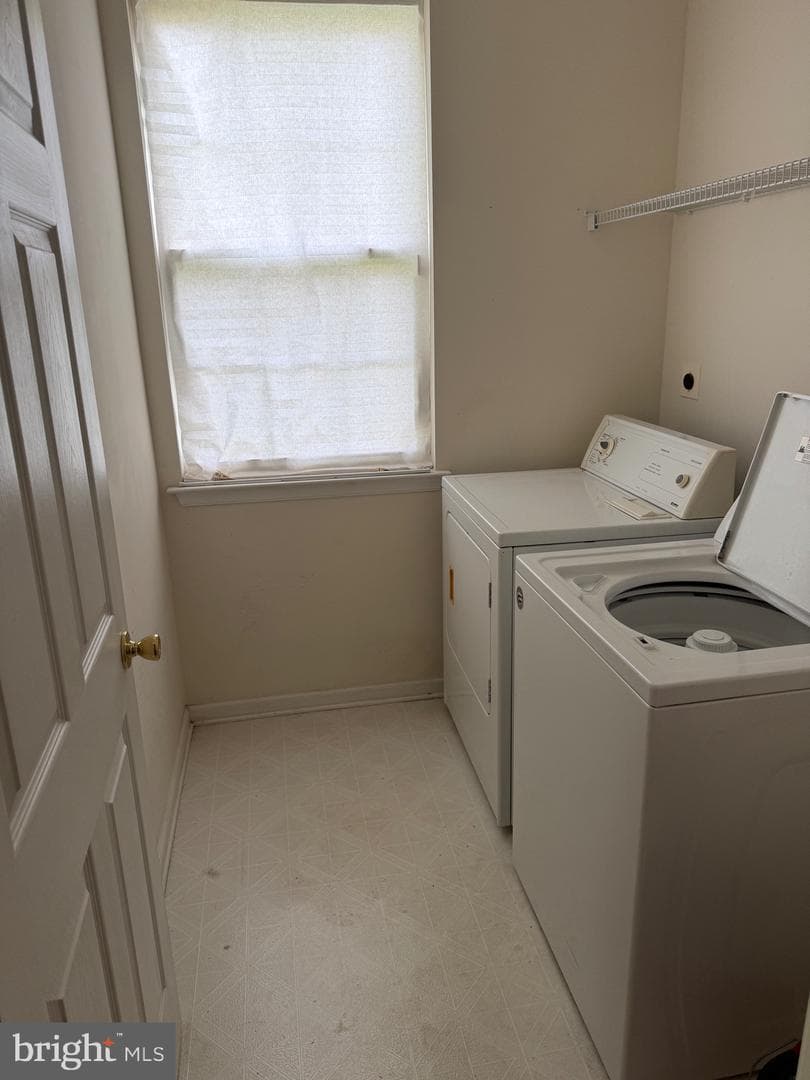 705 Carriage Circle photo 6