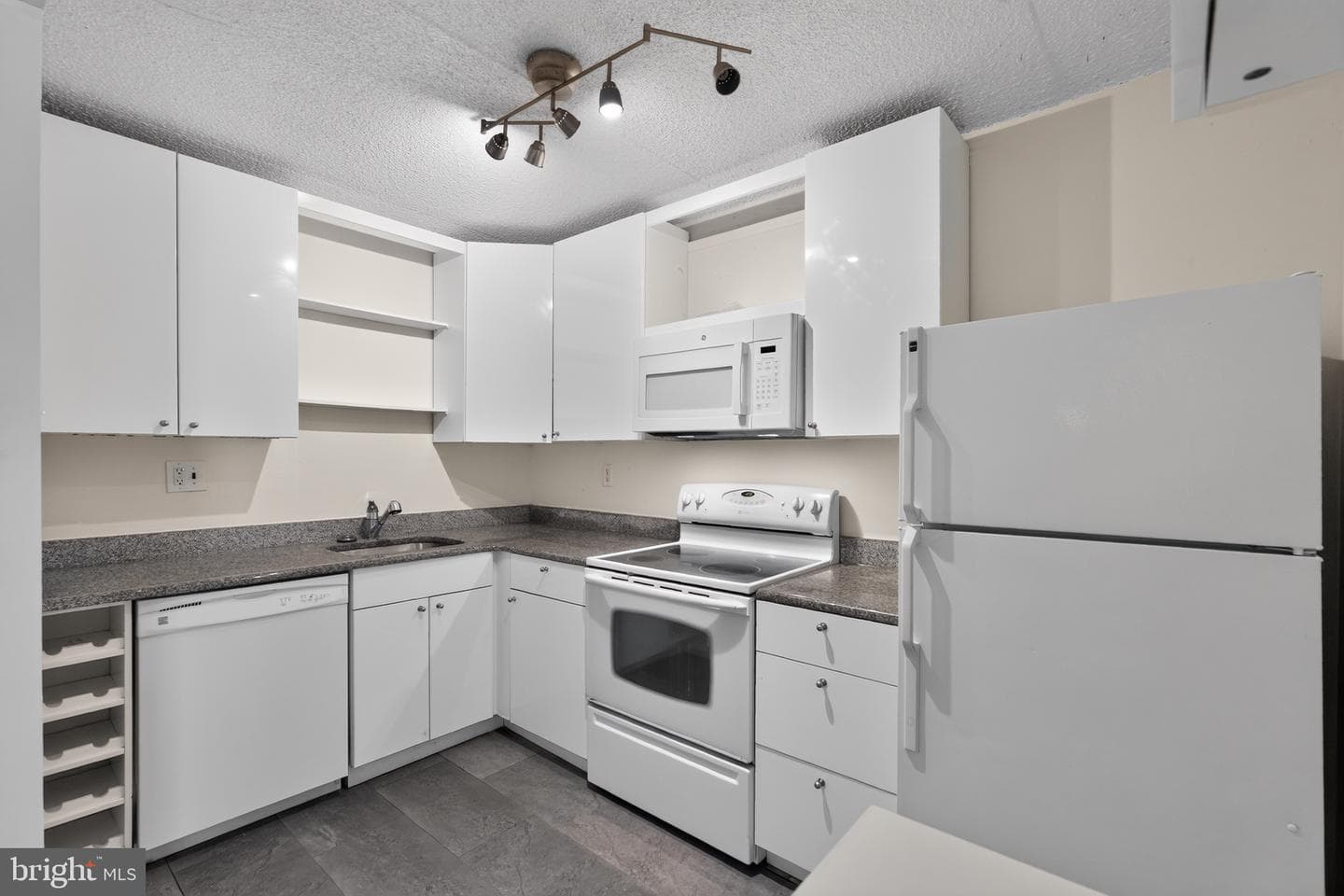 828 Putnam Boulevard #53a photo 5