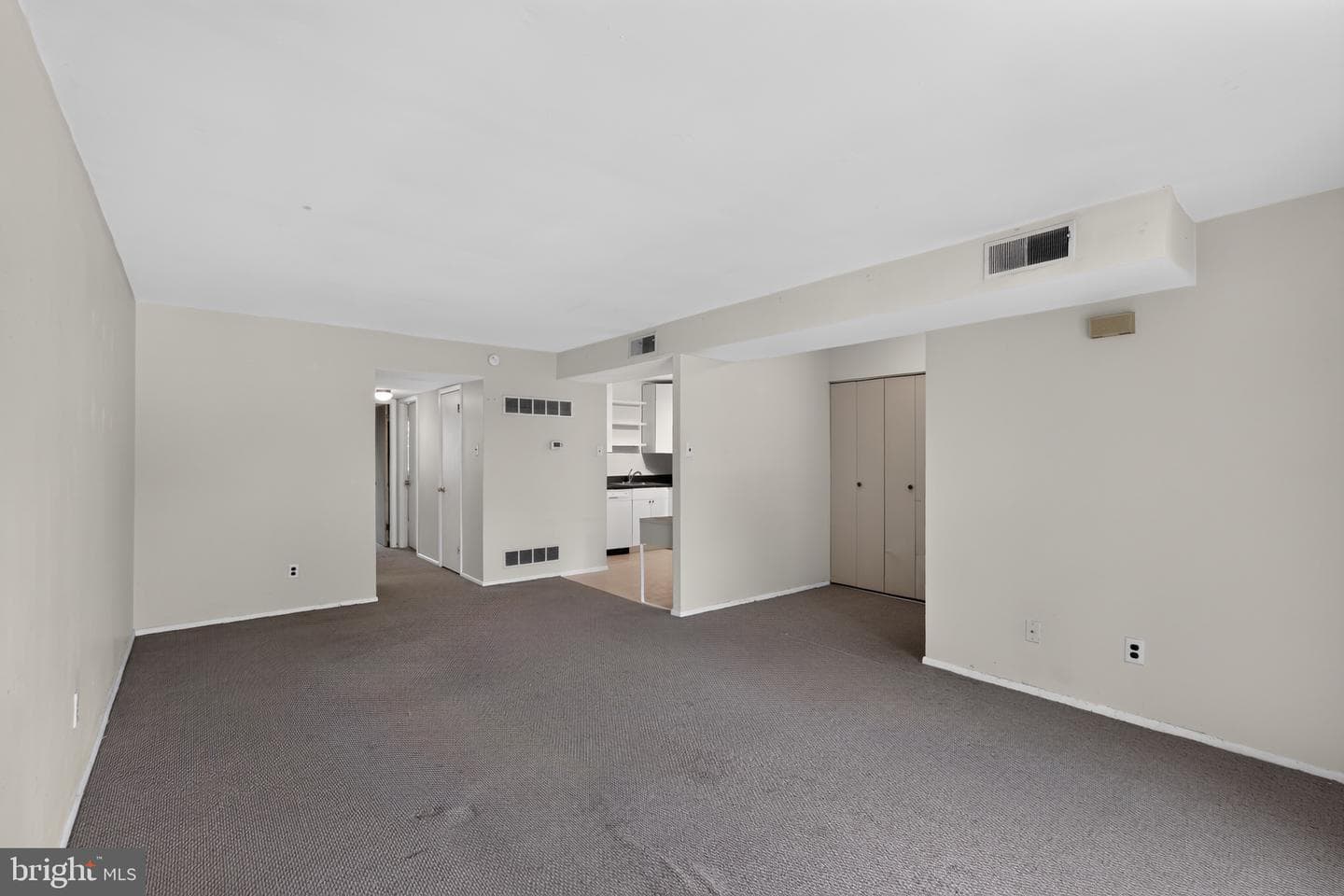 828 Putnam Boulevard #53b photo 4