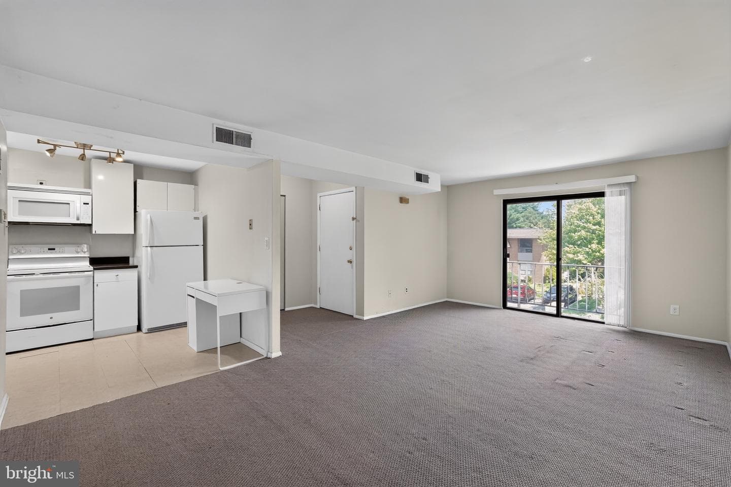 828 Putnam Boulevard #53b photo 5