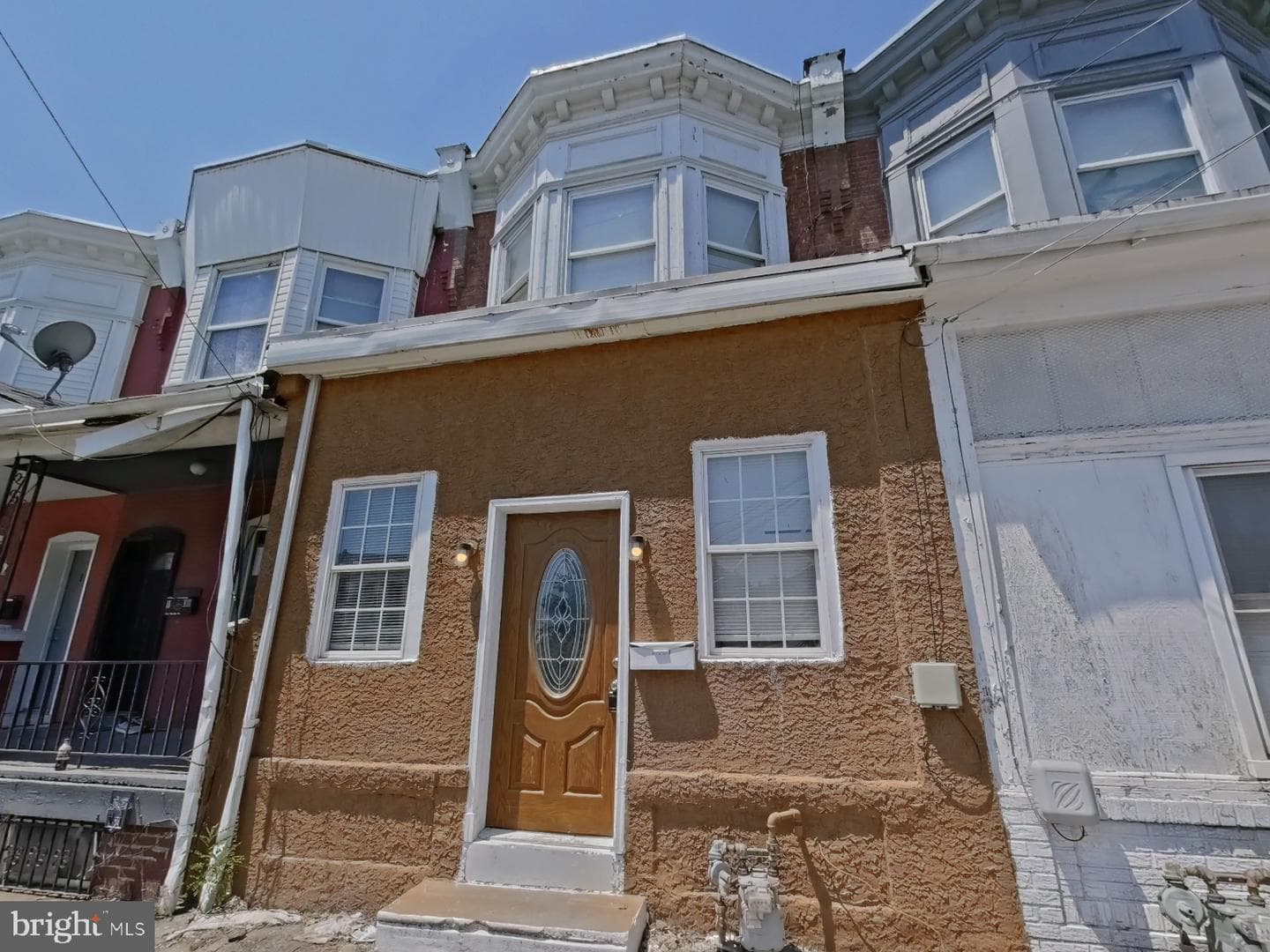 1110 Morton Avenue photo 1