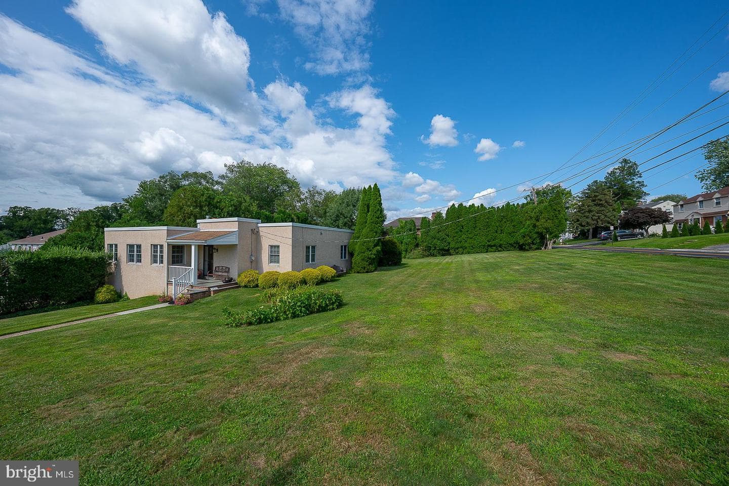 1416 Steel Road photo 1