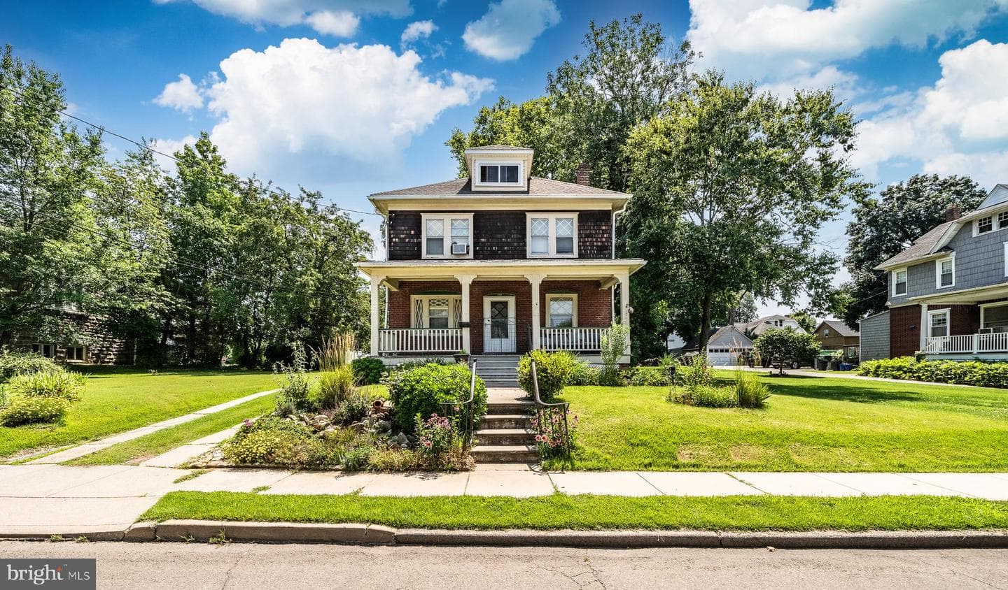 119 S Scott Avenue photo 1