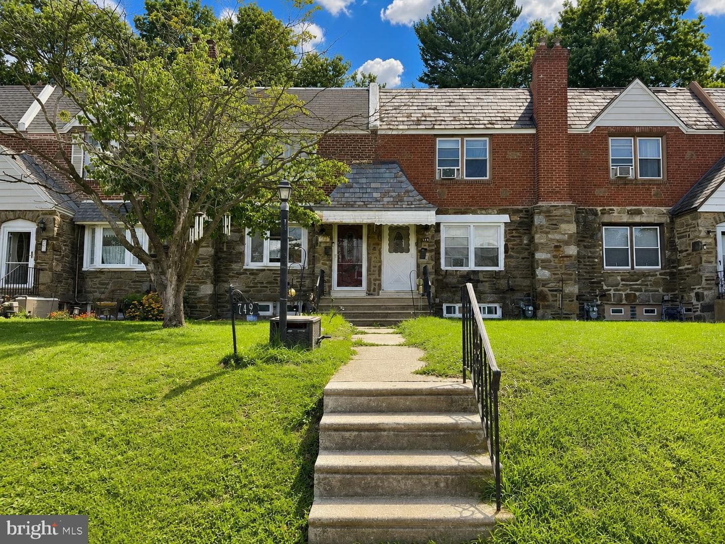 742 Fairfax Road photo 1