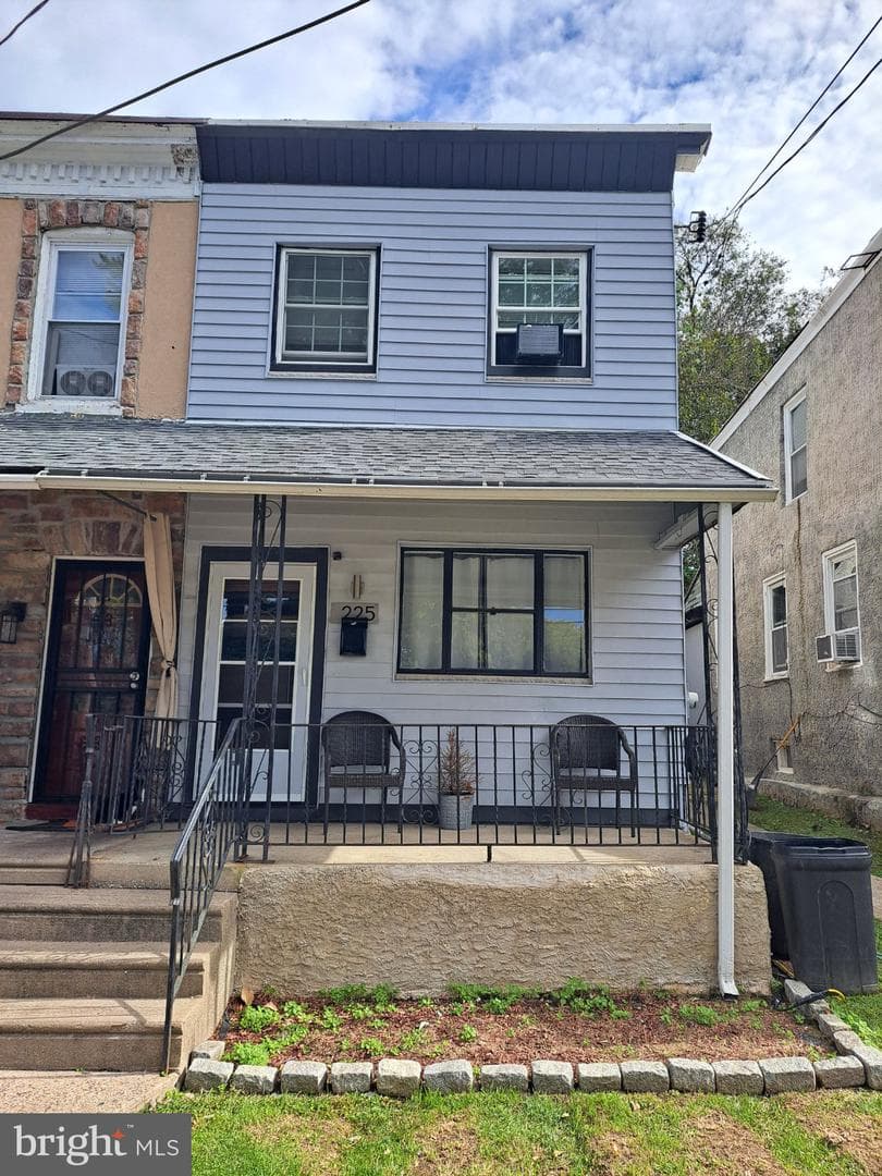 225 2nd Street photo 1