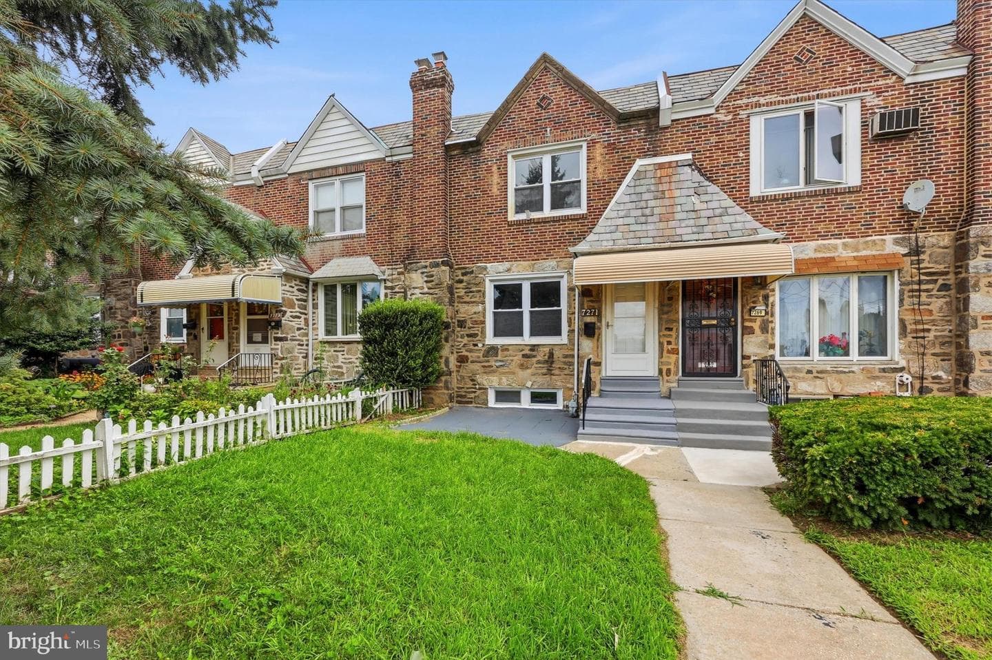 7271 Bradford Road photo 1