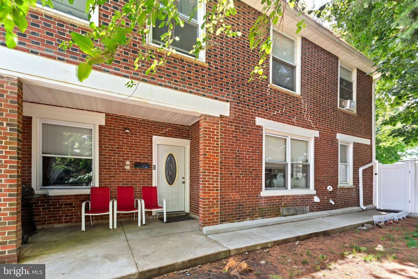 68 N Springfield Road photo 1