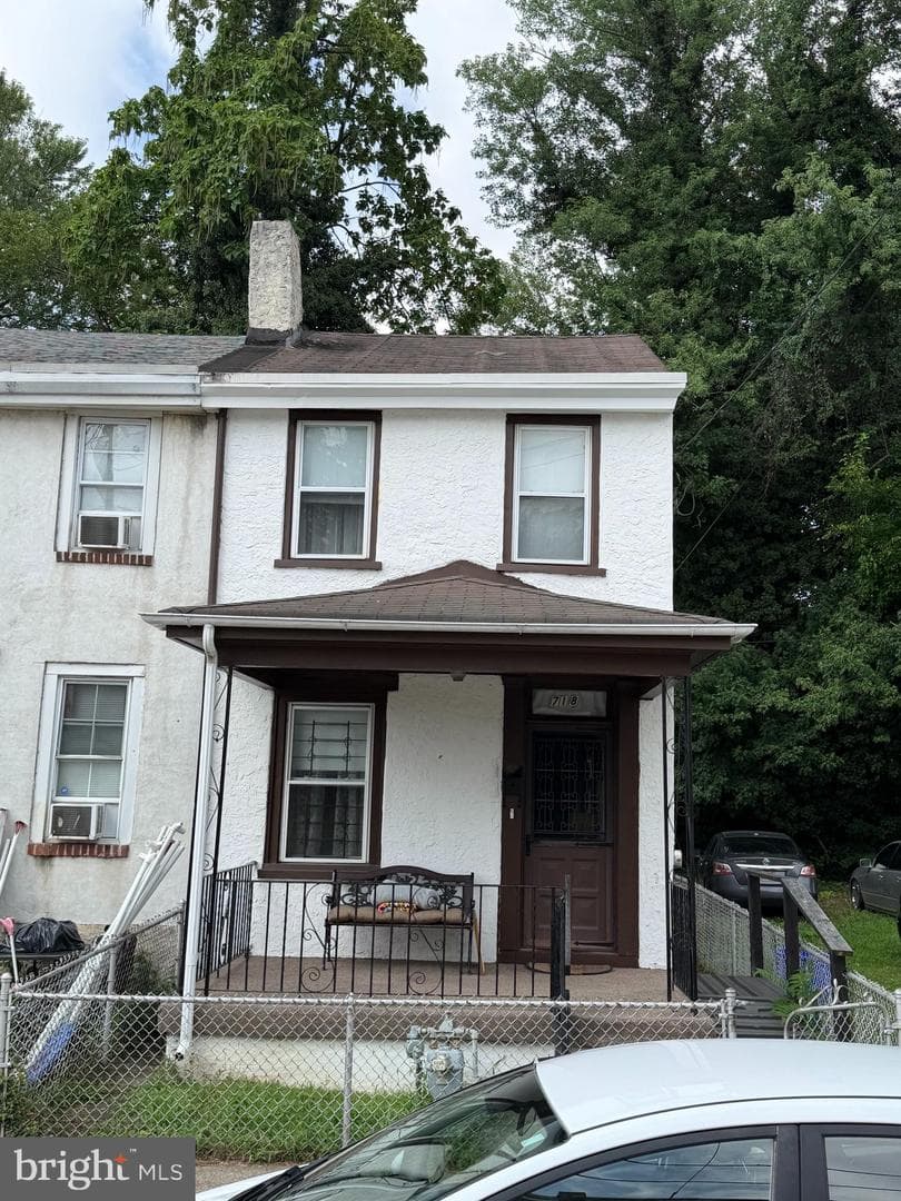 718 Upland Street photo 1