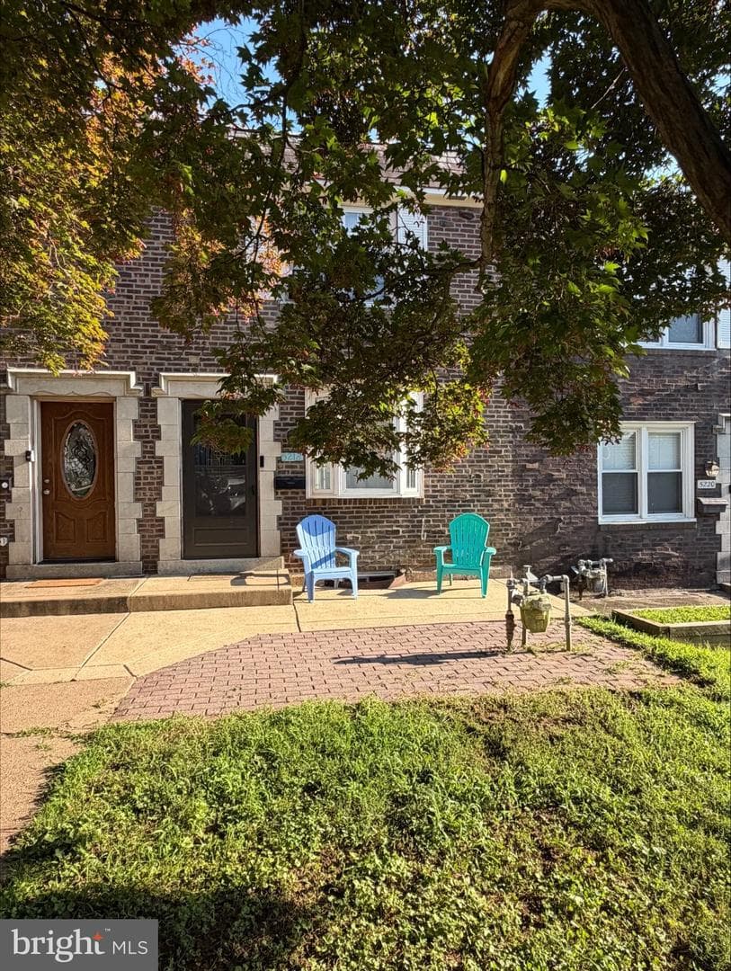 5218 Alverstone Road photo 1