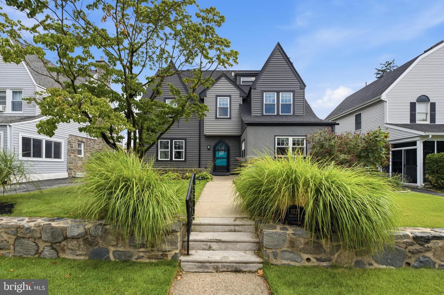 1021 Morgan Avenue photo 1
