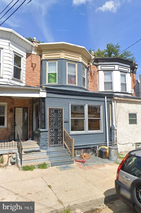 913 Forrester Avenue photo 1
