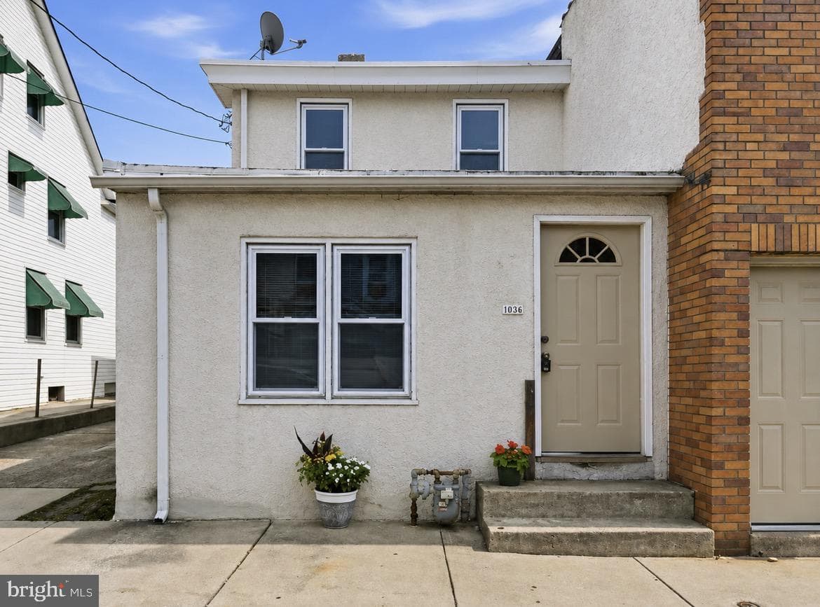 35 Marshall Avenue photo 1