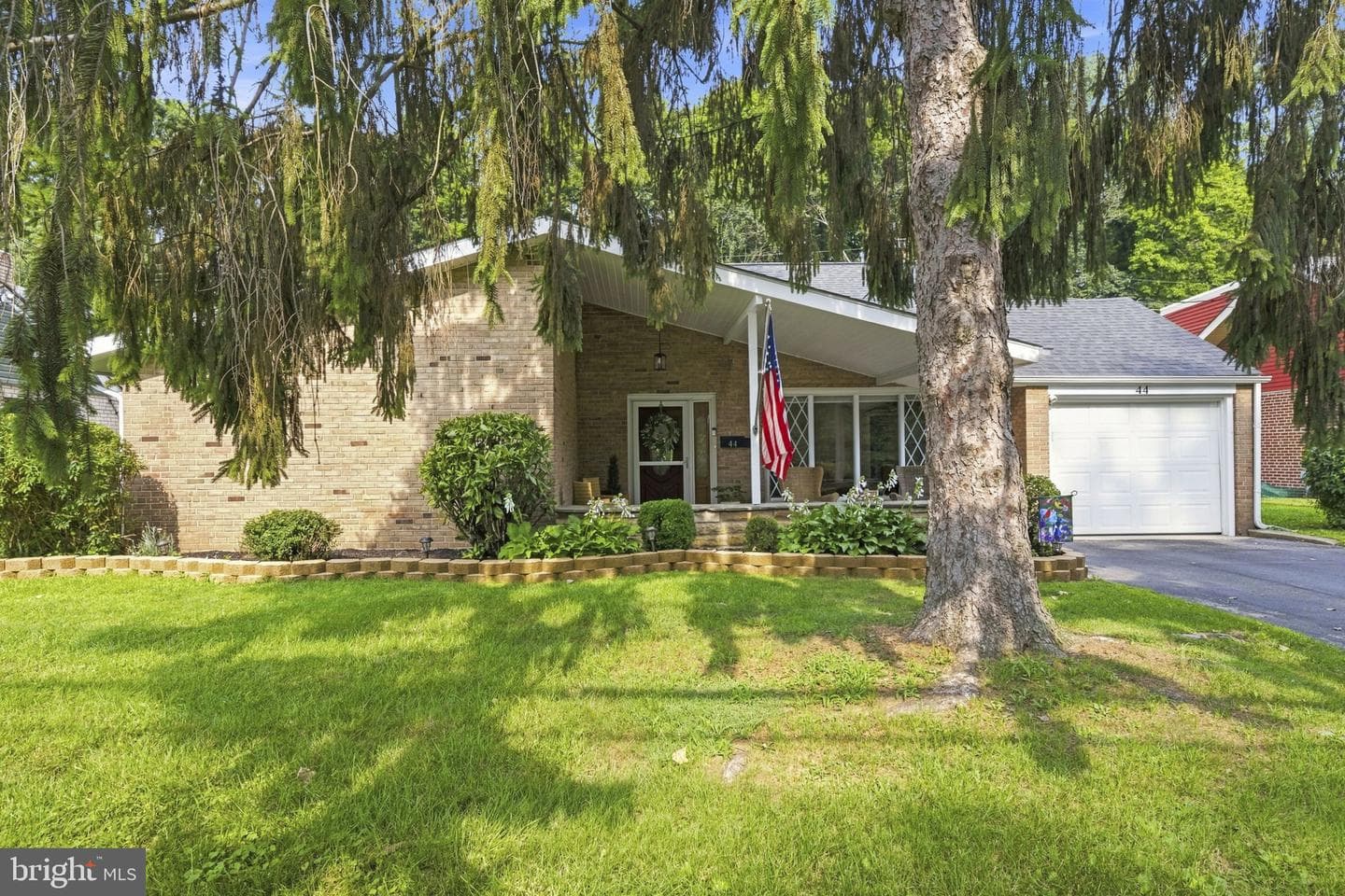 44 S Brookside Road photo 1