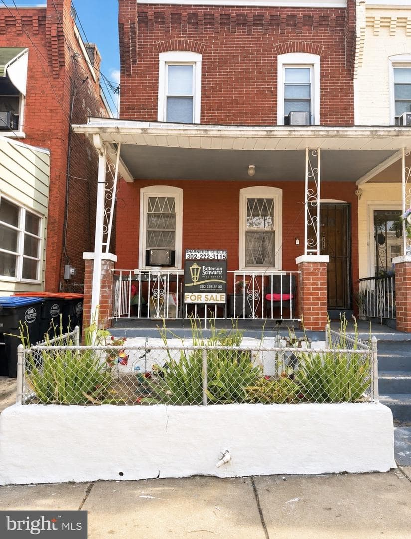 214 Ward Street photo 1