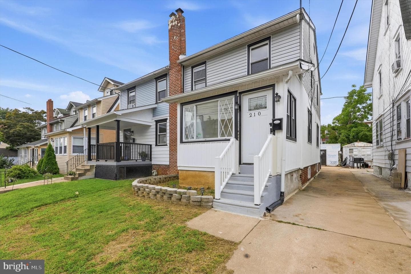 210 Marshall Avenue photo 1