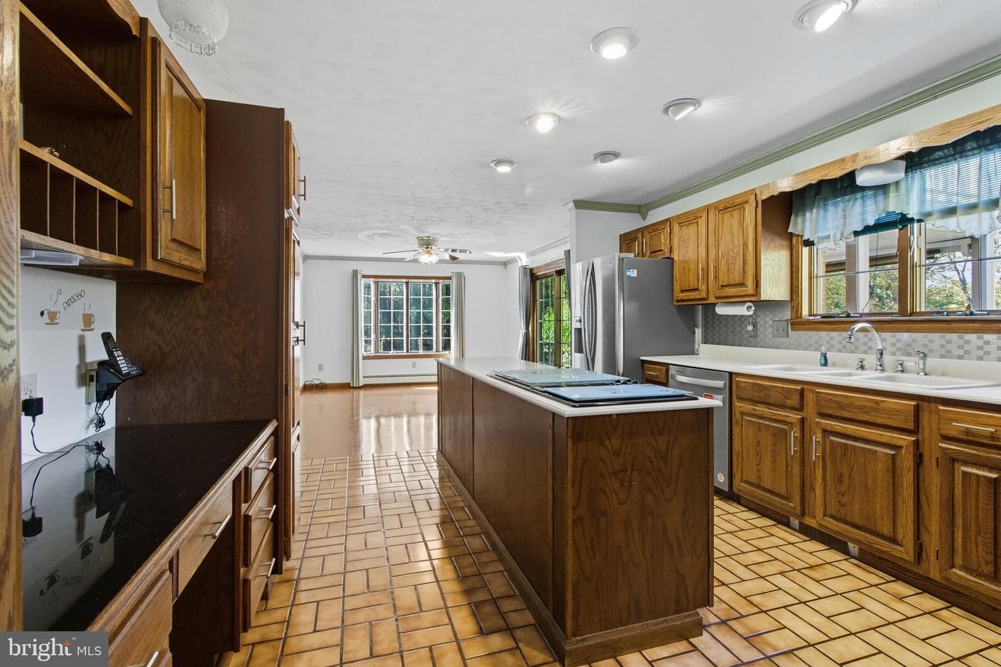 390 Comfort Lane photo 4