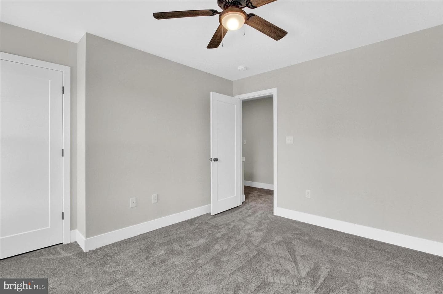 8457 Capri Court photo 28