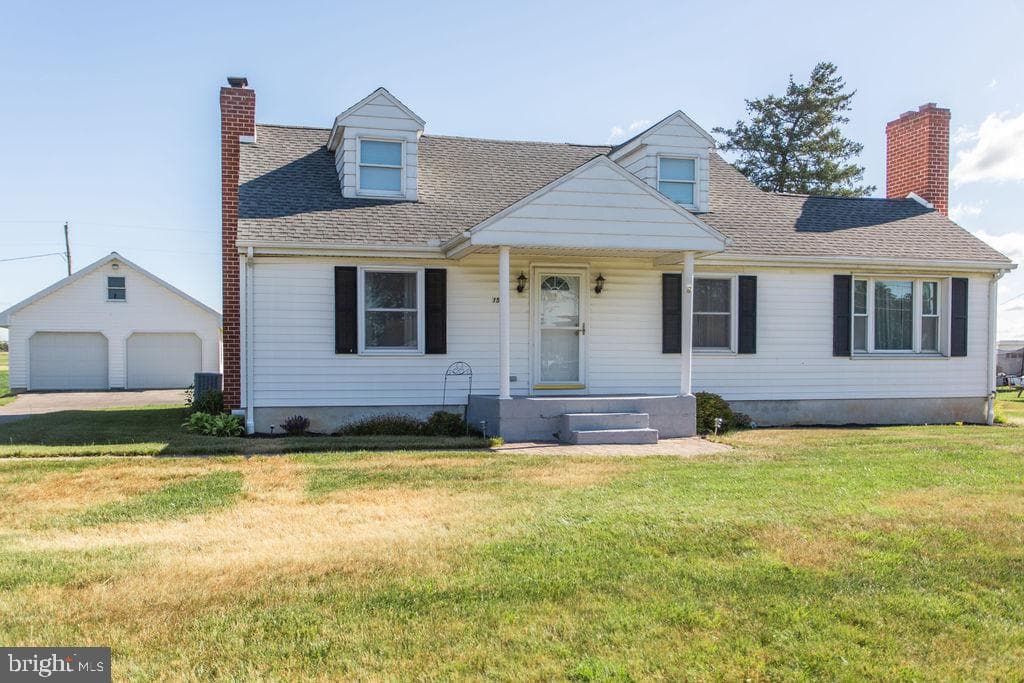 1581 Orrstown Road photo 5