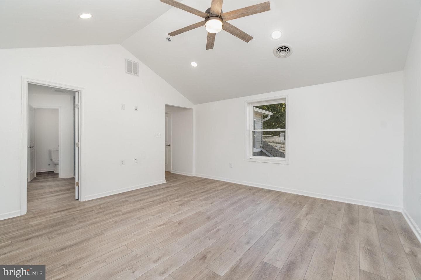 7185 Lincoln Way West photo 20