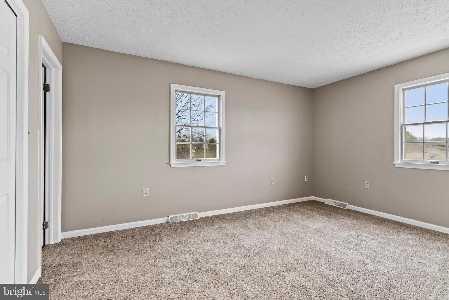 3534 Turnberry Drive photo 24