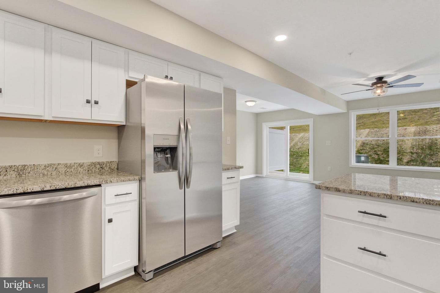 8860 Hillside Way photo 10