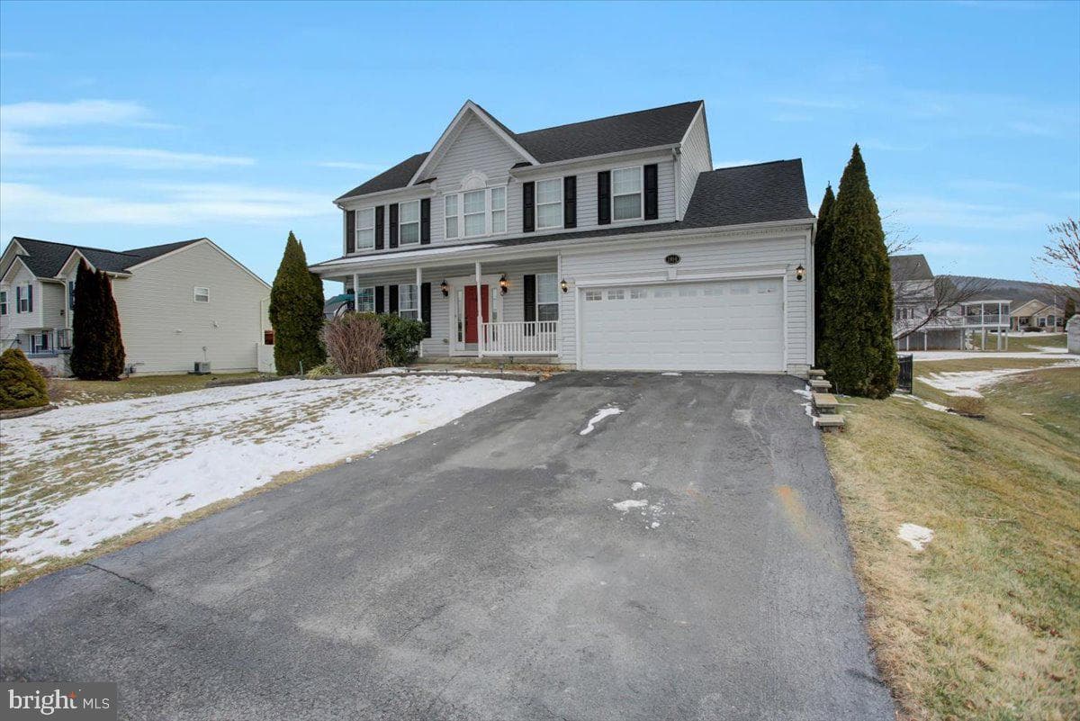 2850 Galaxy Dr. photo 4