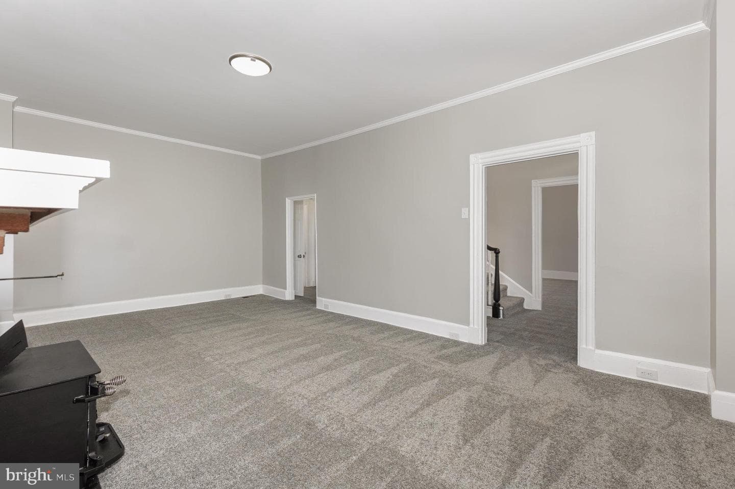 180 W Main Street photo 7
