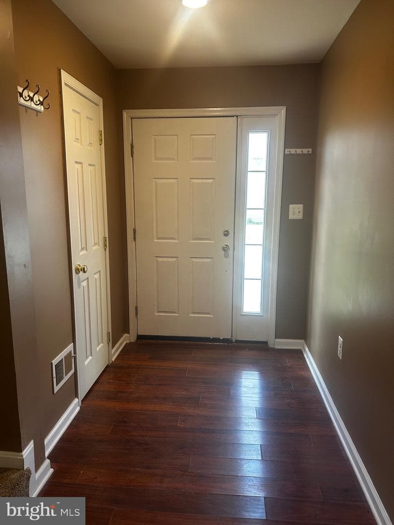 3351 Landmark Court photo 2
