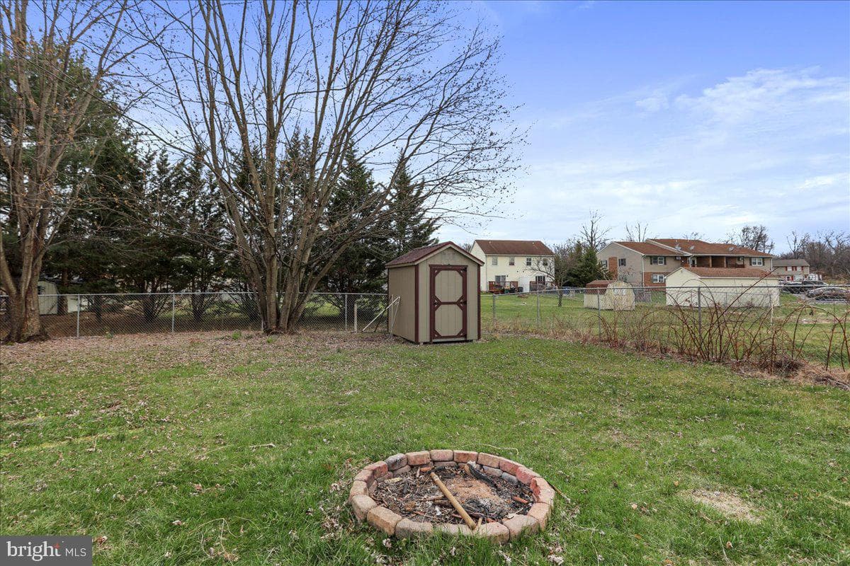 14891 Robinhood Circle photo 25