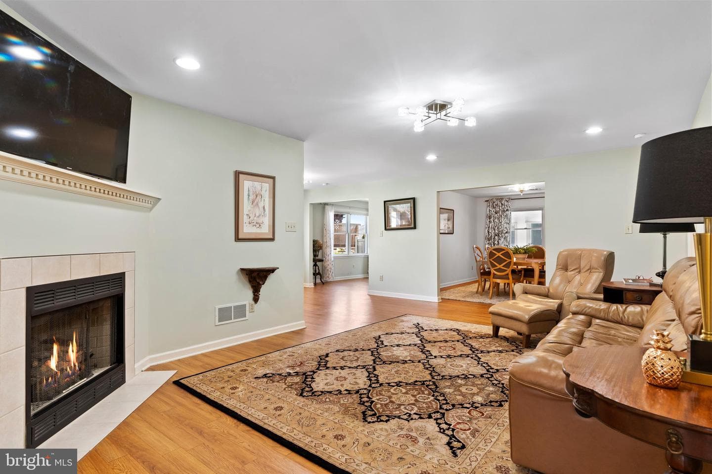 332 Phoenix Drive photo 15