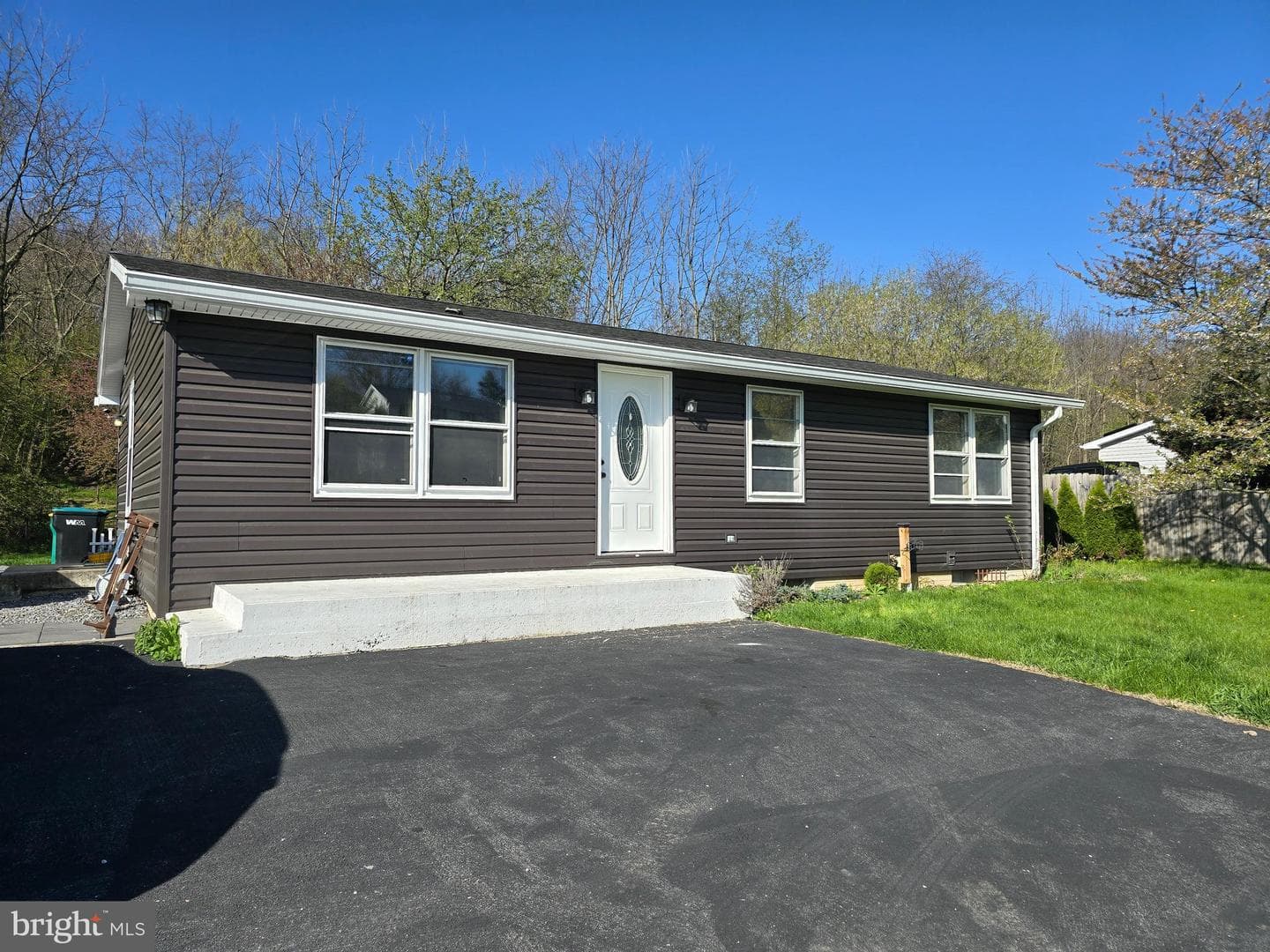 8694 Sheffield Manor Boulevard photo 1