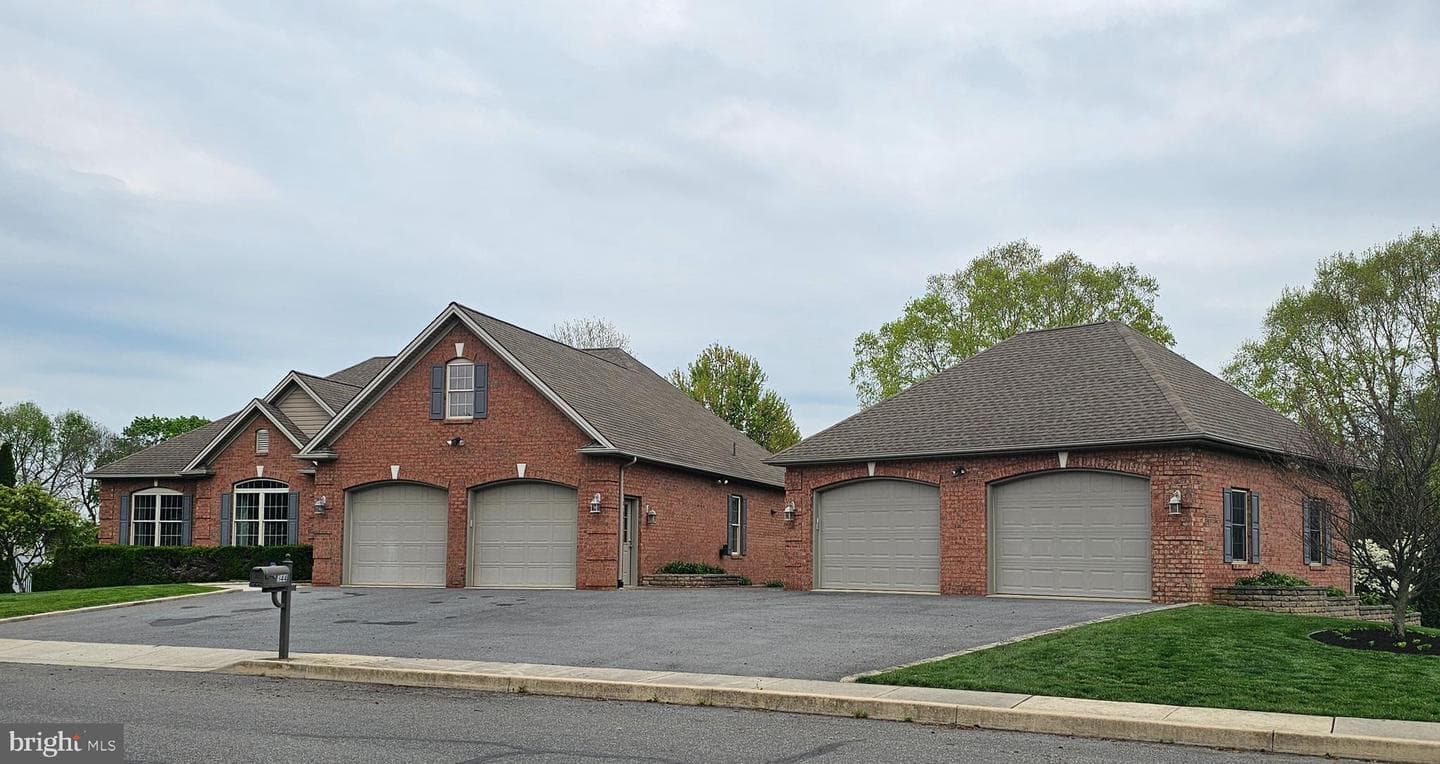 344 Moss Spring Avenue photo 6