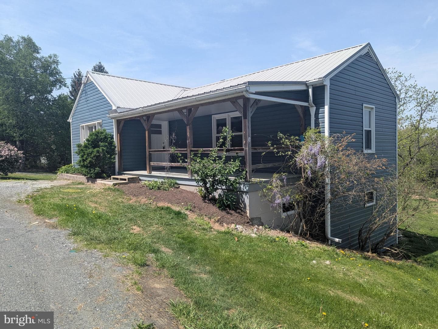 8531 Tomstown Road photo 2