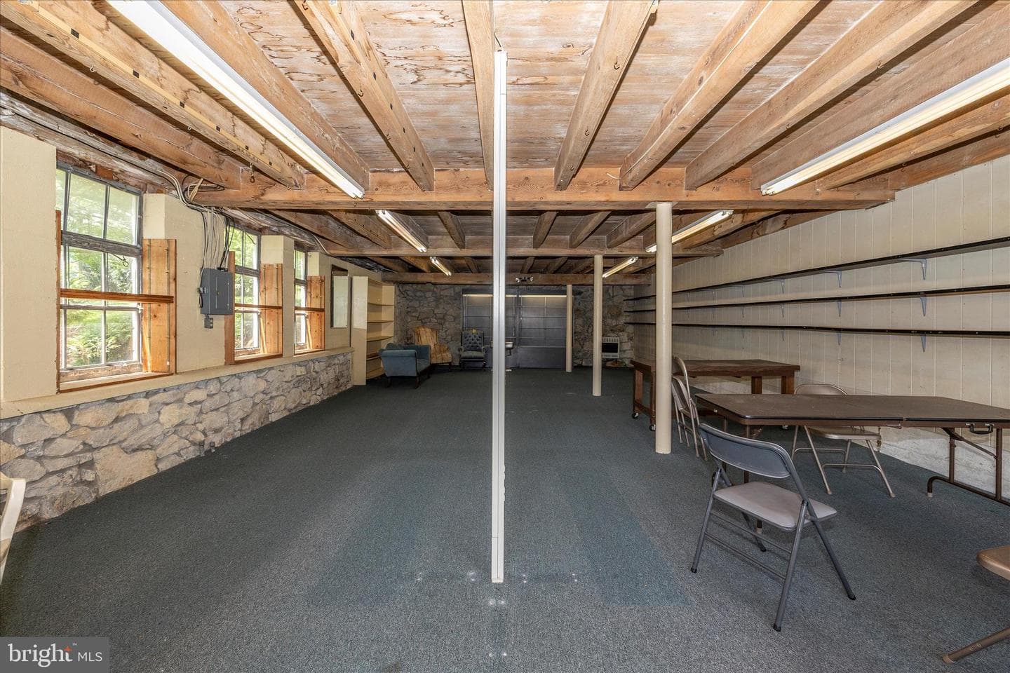 2027 Lincoln Way East photo 48