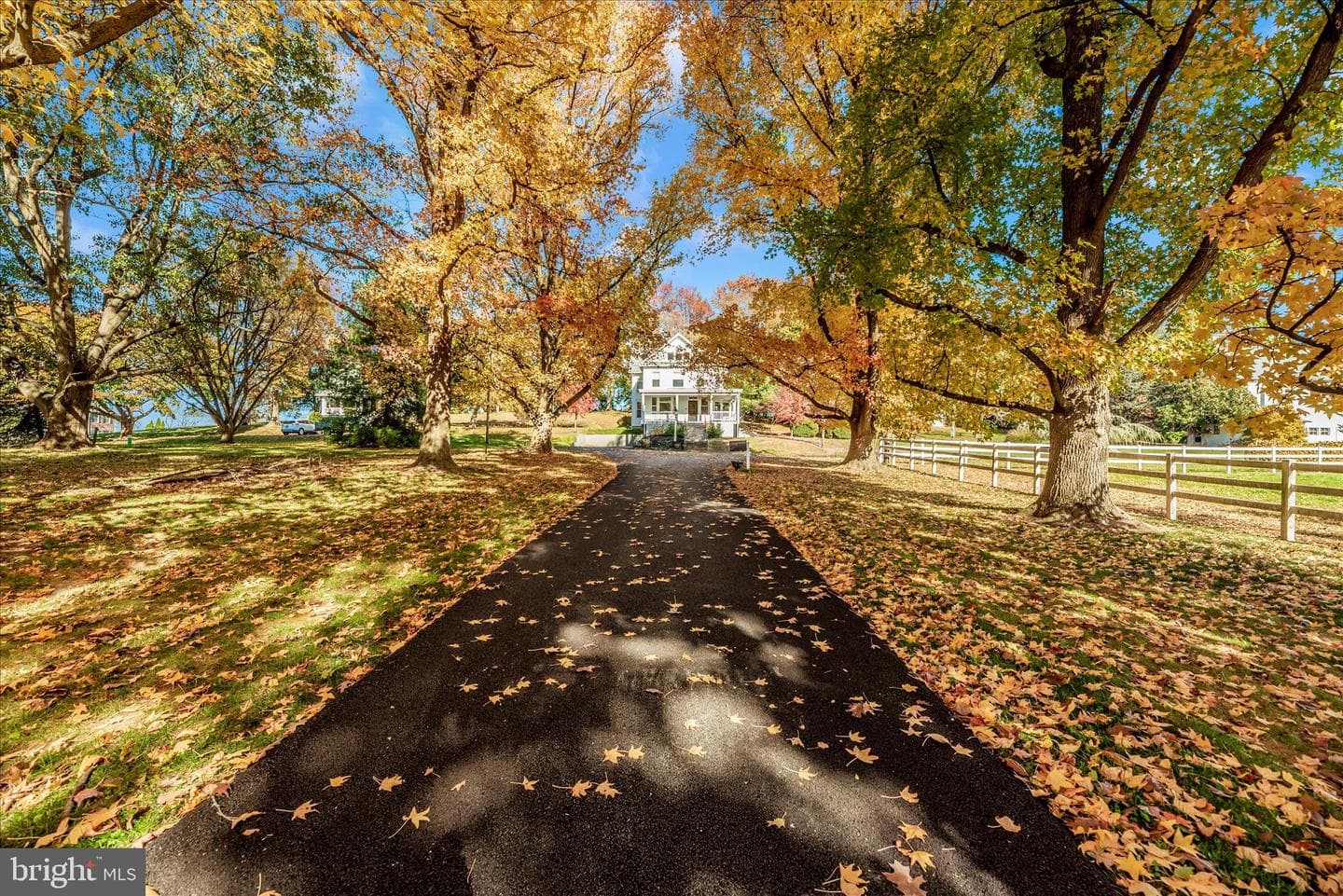 2027 Lincoln Way East photo 69