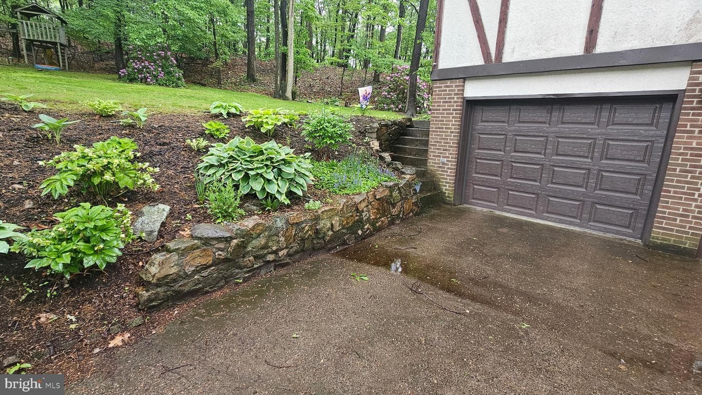 8964 Capitol Hill Road photo 10