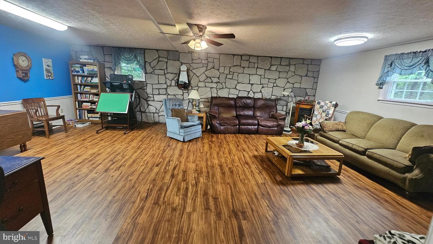 8964 Capitol Hill Road photo 36